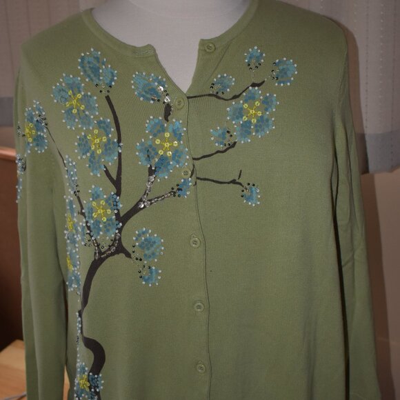 Embellished light weight cardigan sweater 2X - Picture 2 of 7